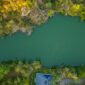 Kawasan danau buatan nan asri yang dahulu merupakan lubang tambang batu bara terbuka kini berubah menjadi destinasi wisata favorit warga untuk berekreasi.