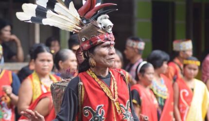 Menjaga Napas Rimba Nusantara Lewat Kehangatan Cangkir Kopi dan Kearifan Tradisi Adat